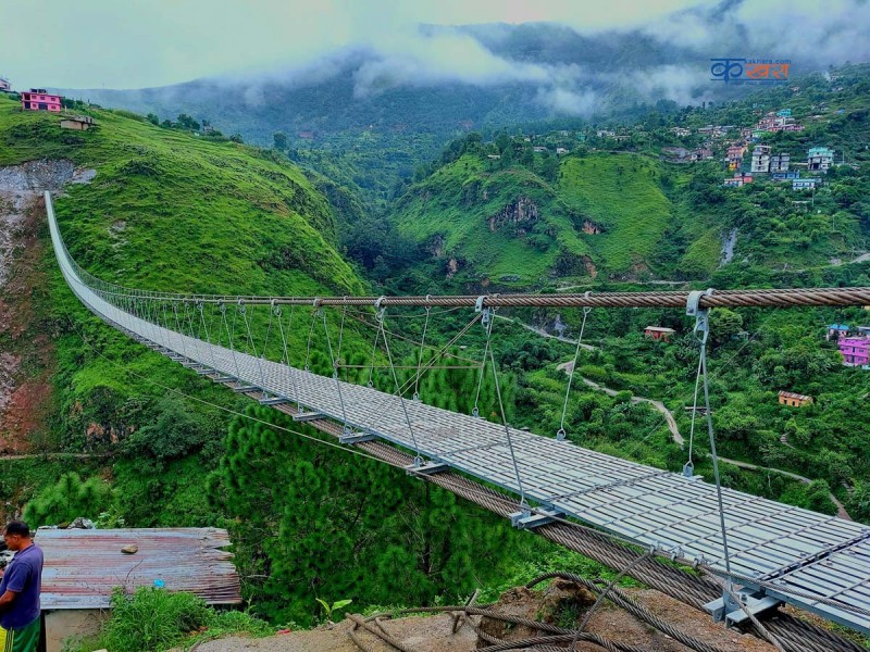 खलंगा र सल्लेलाई जोड्न २३८ मिटर लामो झोलुंगे पुल निर्माण